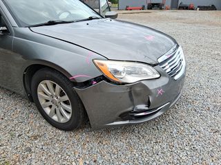 2013 Chrysler 200 Touring - Primary Damage Right Image